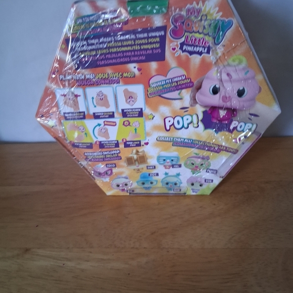 Squisy Ice Cream - Picture 4 of 4